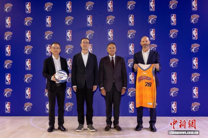 深度解析：湖人队新赛季战术变革 - 虎扑nba
